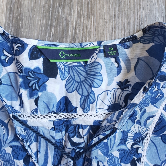 Stunning C.Wonder Tunic Tops. - Picture 3 of 13